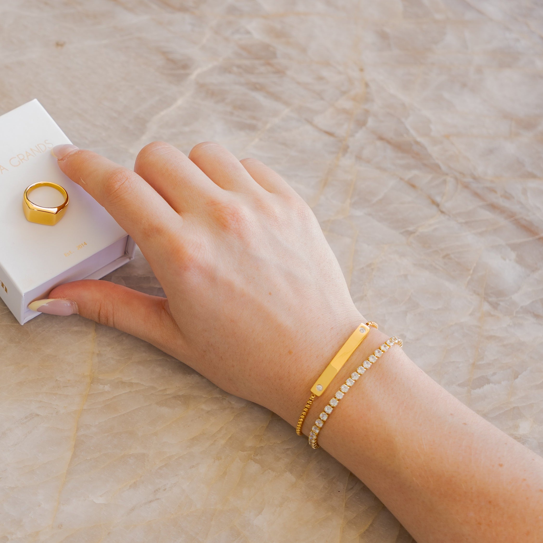 18K Gold Pull Tie Tennis Bracelet