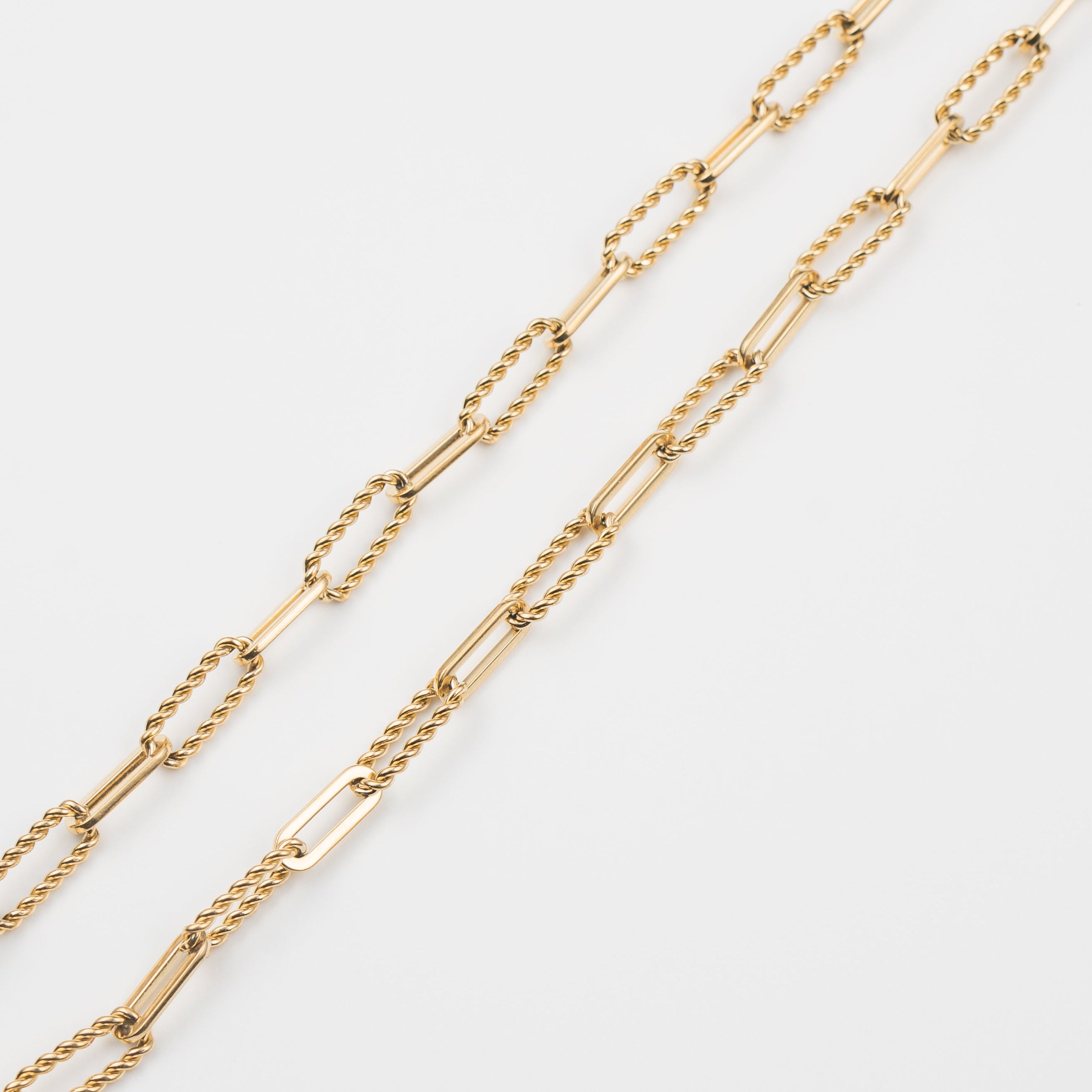 Twisted Links Necklace