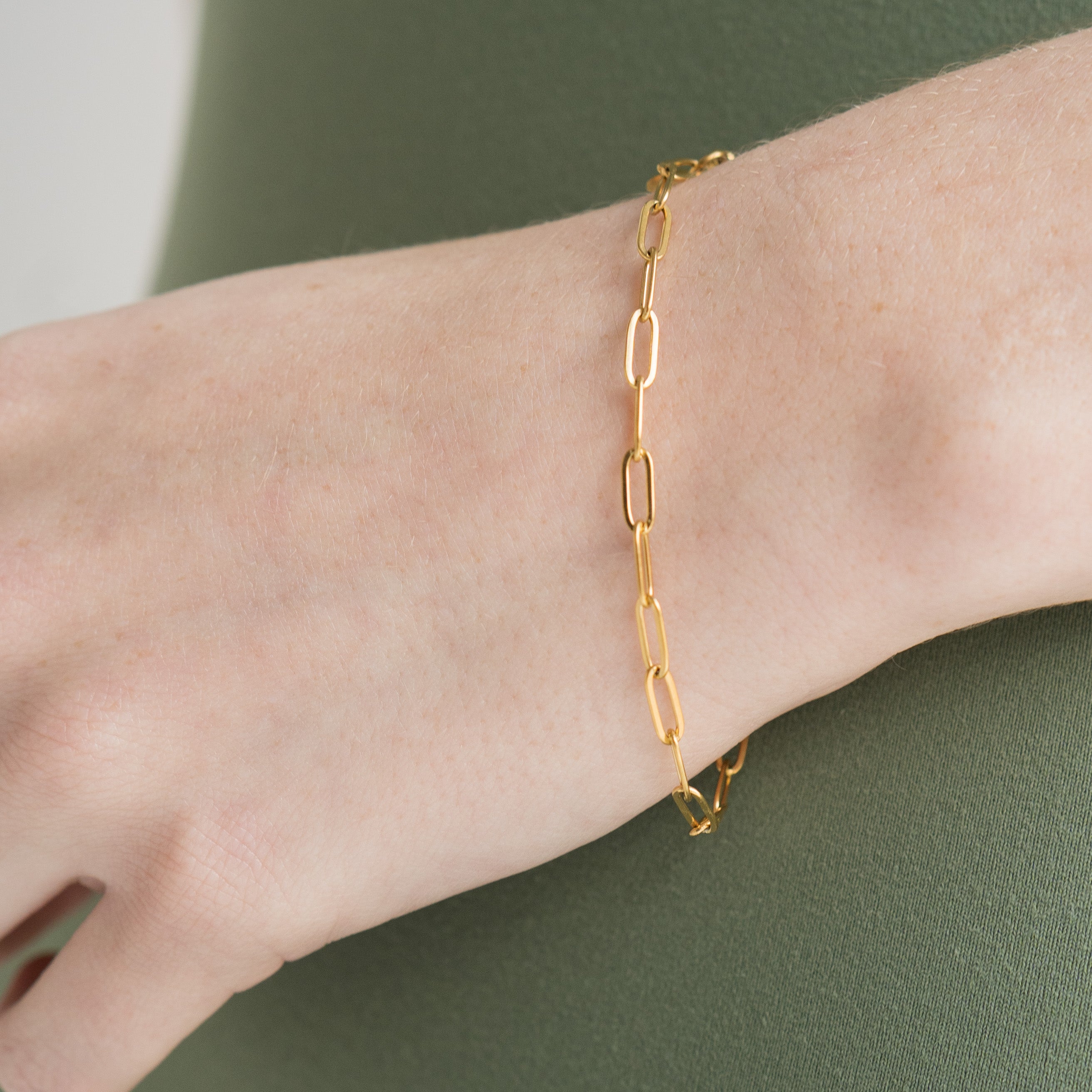 18K Gold Paperclip Bracelet