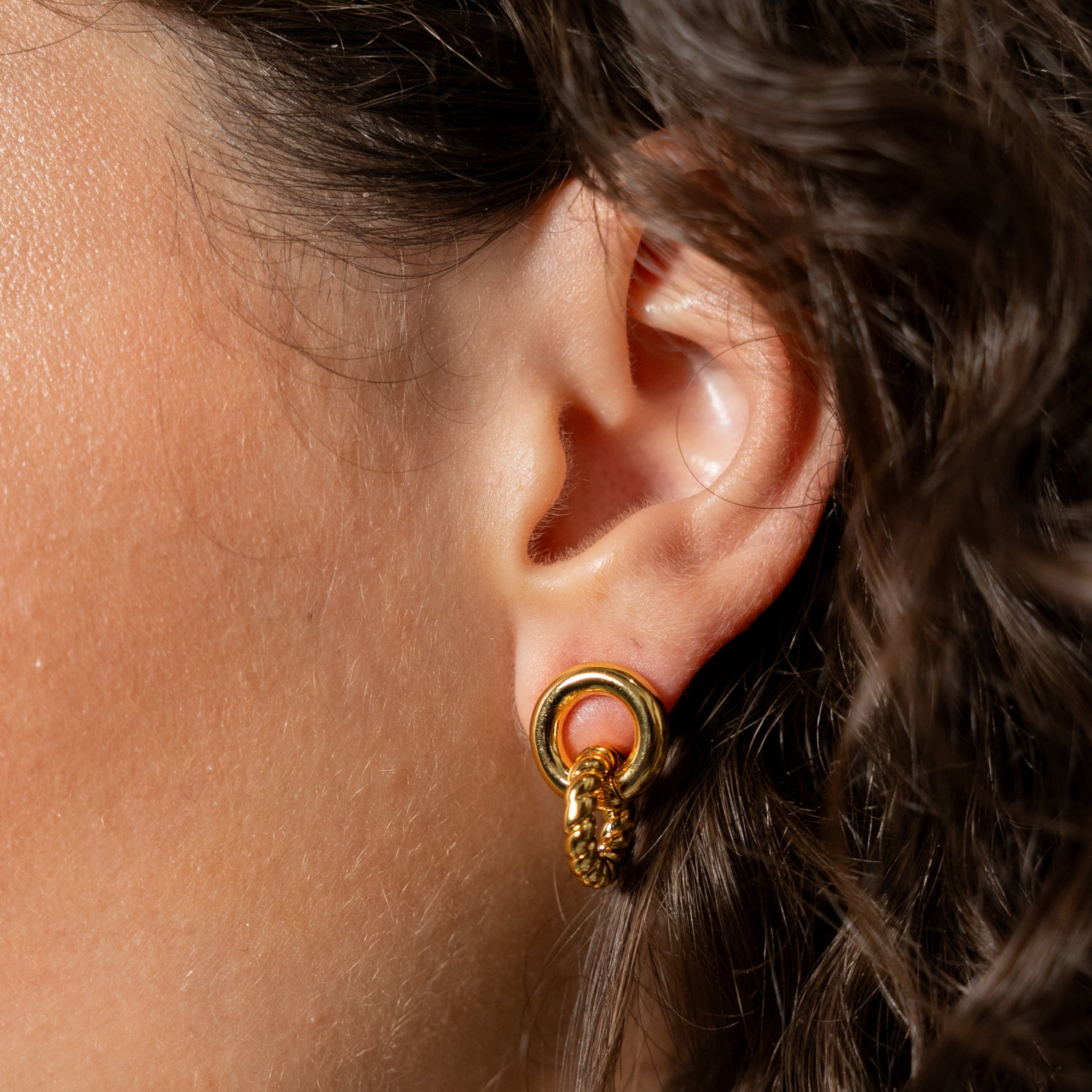 18K Gold Twisted Link Studs