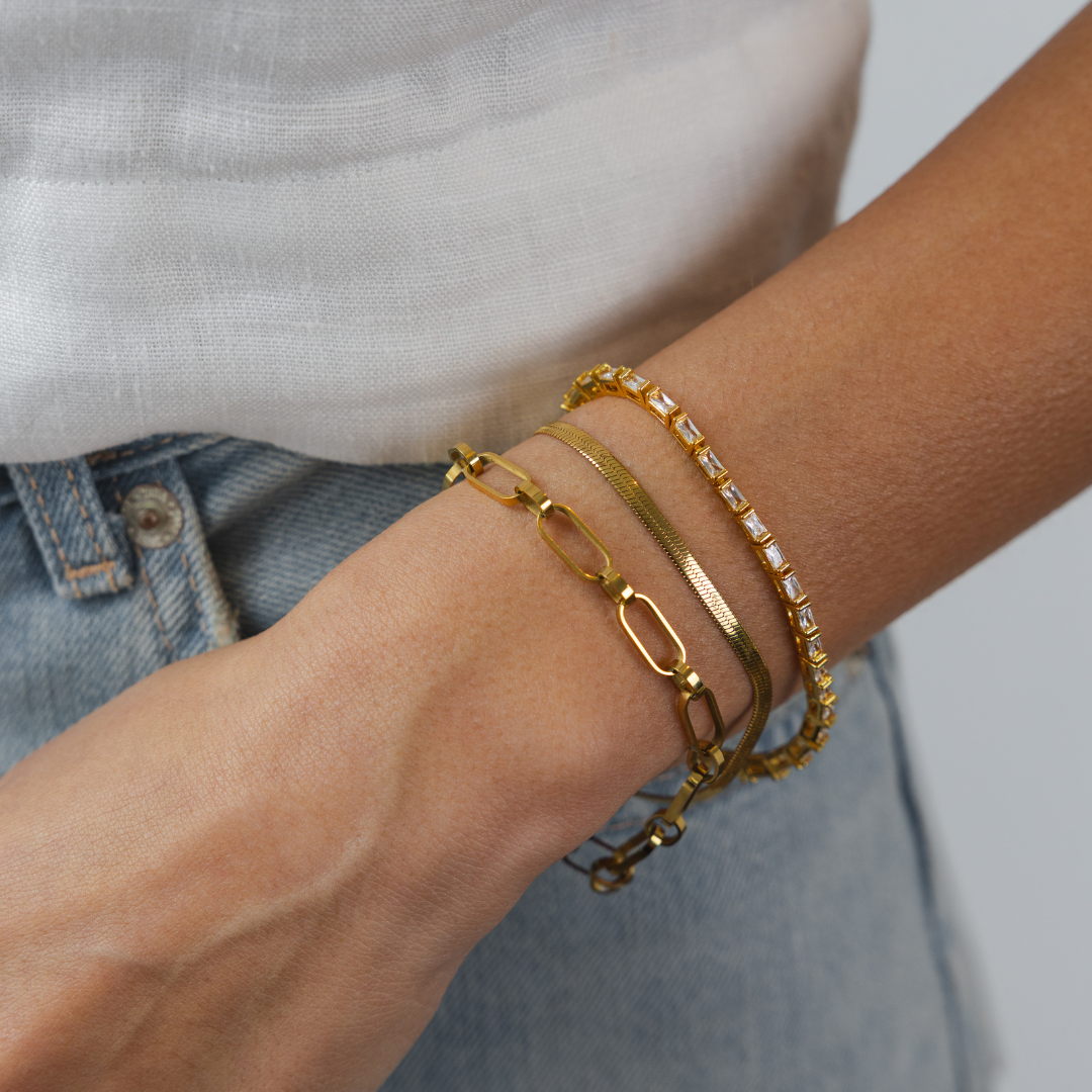 18K Gold Baguette Tennis Bracelet