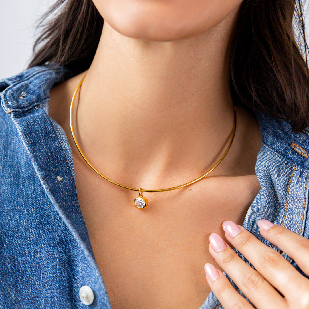 18K Gold Oval Crystal Collar Necklace