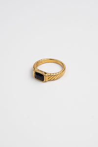 Black Stone Ring Twisted